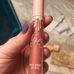 Kylie Cosmetics Birthday Collection Cupcake Gloss